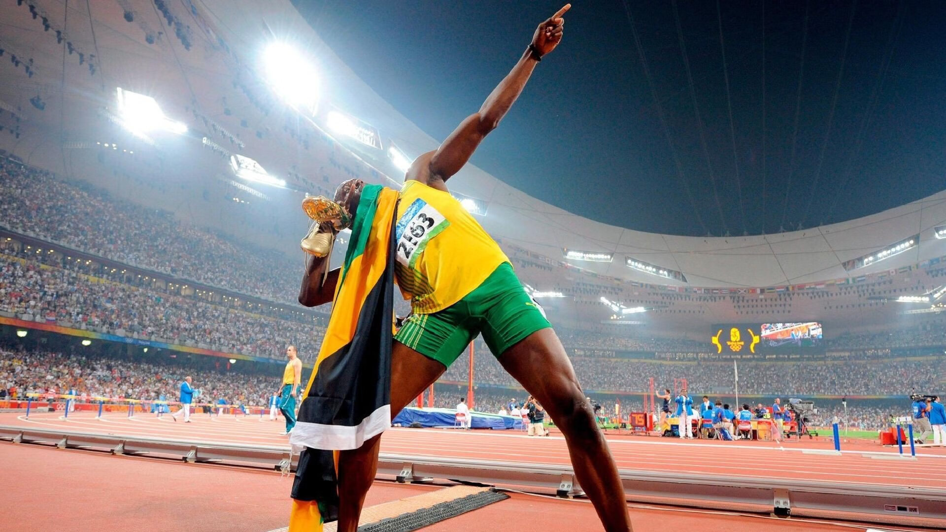 800米自由泳梅尔滕斯冲击领奖台，800米自由泳决赛