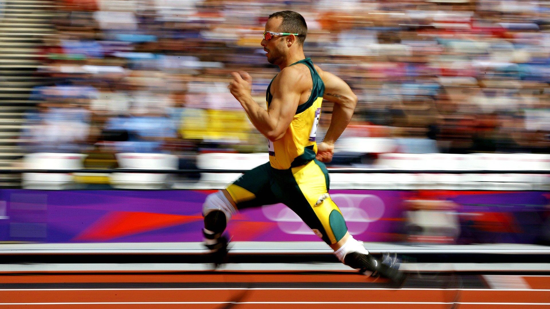 梅西达成400助攻纪录队友疯狂起哄全场尖叫，梅西职业生涯总助攻