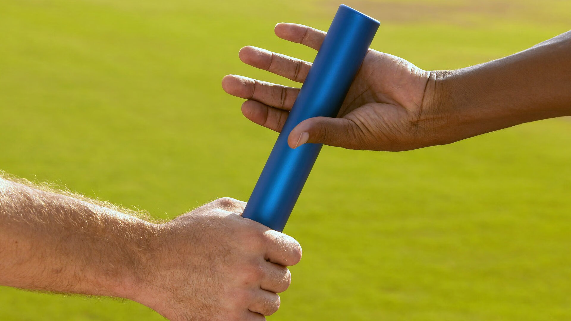 阿根廷队在世界杯决赛中加时击败法国，封王夺冠，上届世界杯阿根廷对战法国